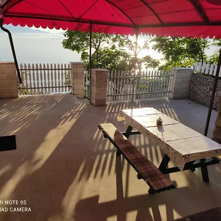 Apartmani Iva Sveti Juraj Esterno foto